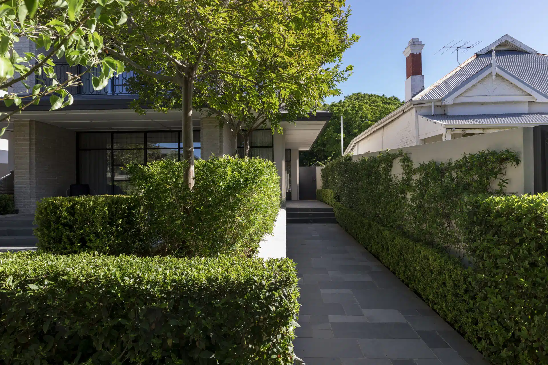 Entry way with defined pathway